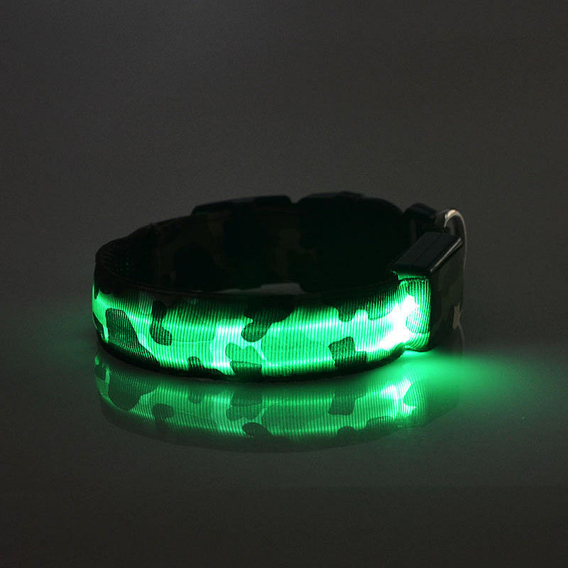 GlowGuard Camo Dog Collar – Light Up Your Pet’s Night Adventures!