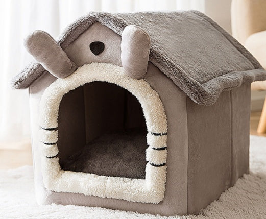 Snuggly Foldable Pet Cave – Enclosed Winter Kennel with Removable Nest